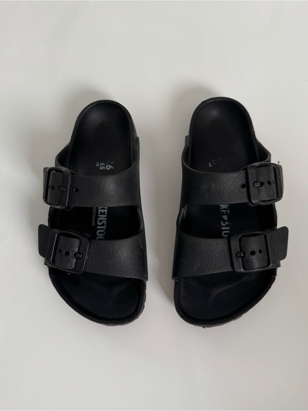Birkenstock black sandals toddler 9